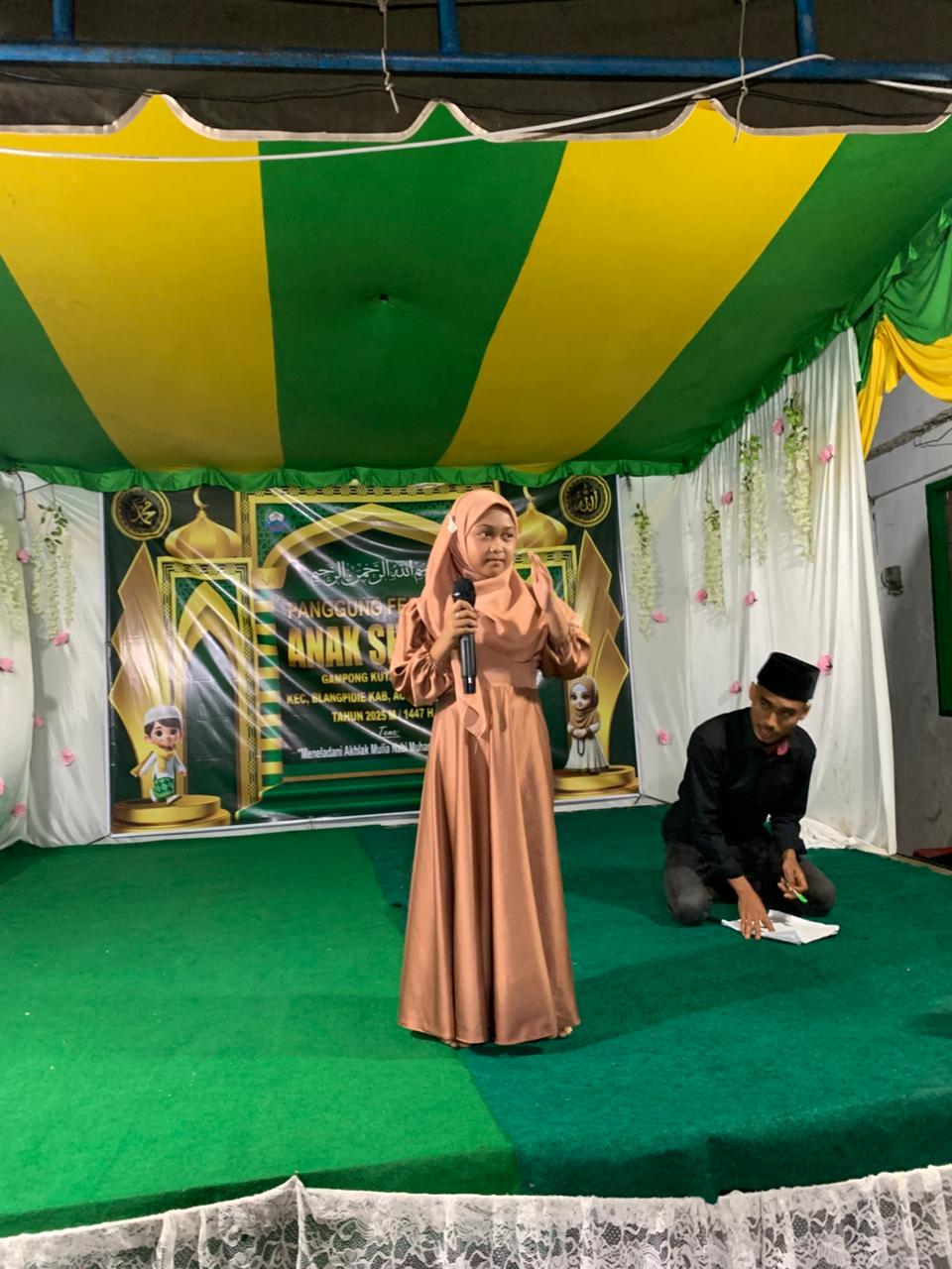 Panggung Festival Anak Sholeh