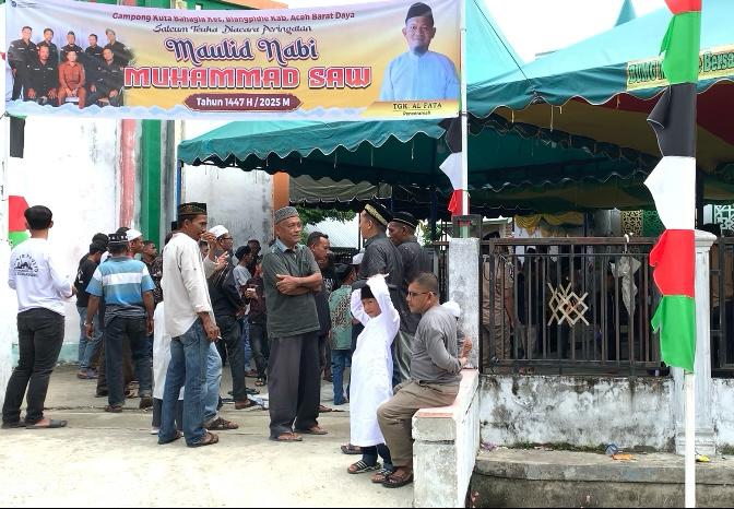 MAULID DI GAMPONG KUTA BAHAGIA- peringatan Maulid Nabi Muhammad SAW 1447 Hijriah di Mushalla Quba Gampong Kuta Bahagia, Kecamatan Blangpidie,Kabupaten Aceh Barat Daya, Minggu (12/10/2025).
